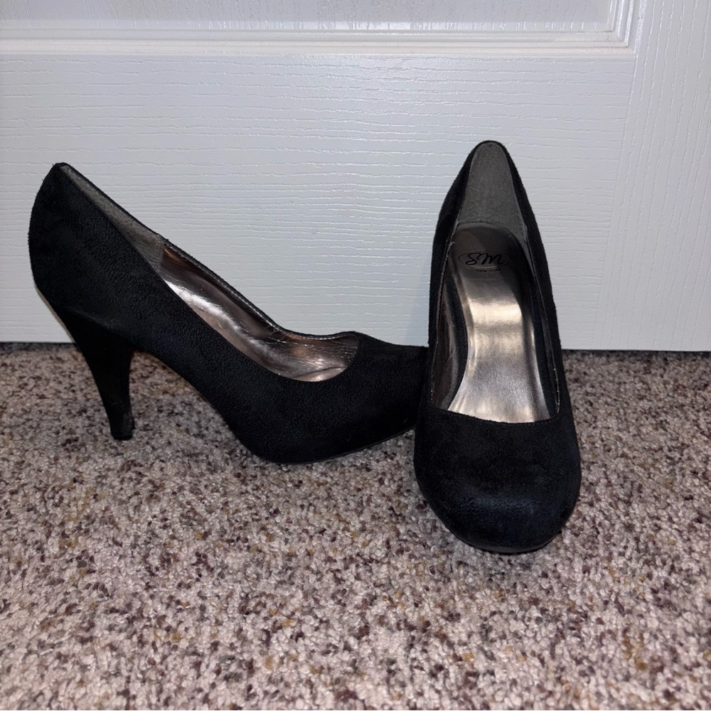 Black stilettos suede type